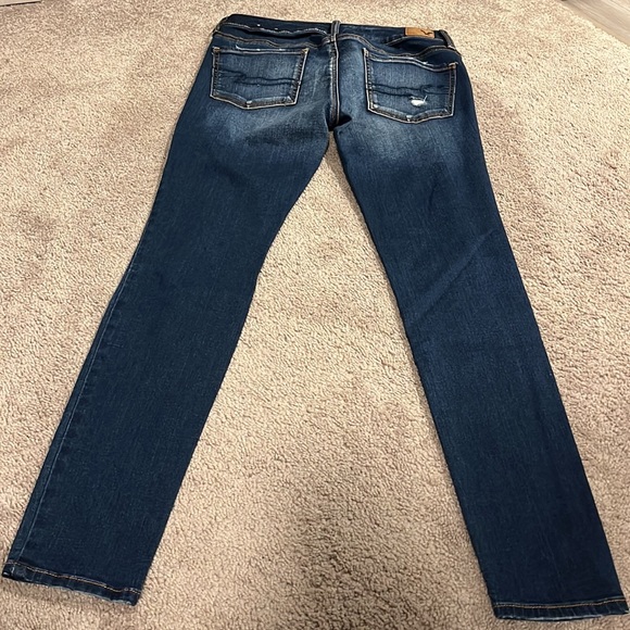 American Eagle Outfitters / Distressed Jegging / Size 4 - Picture 10 of 10